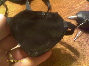 Patch-shaped attached to back